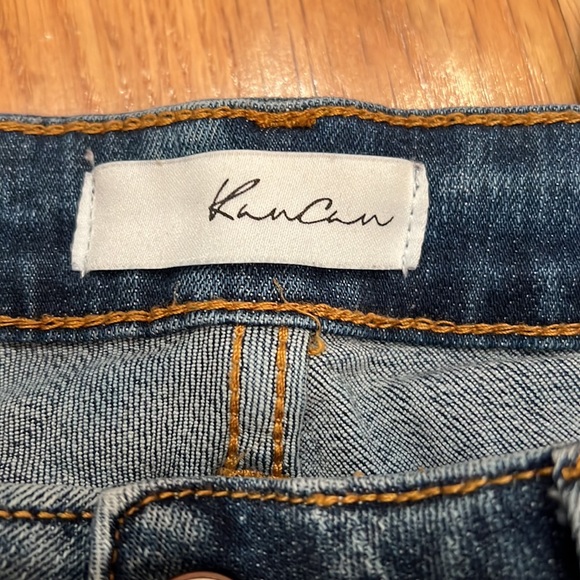 Button fly mid rise ripped jeans - Picture 3 of 4